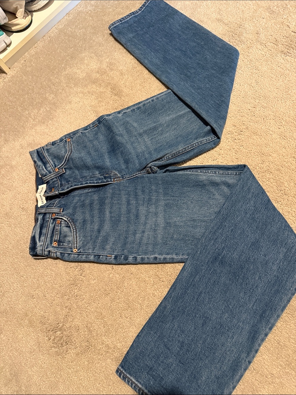 Aritzia Women's Blue Straight-Leg Jeans